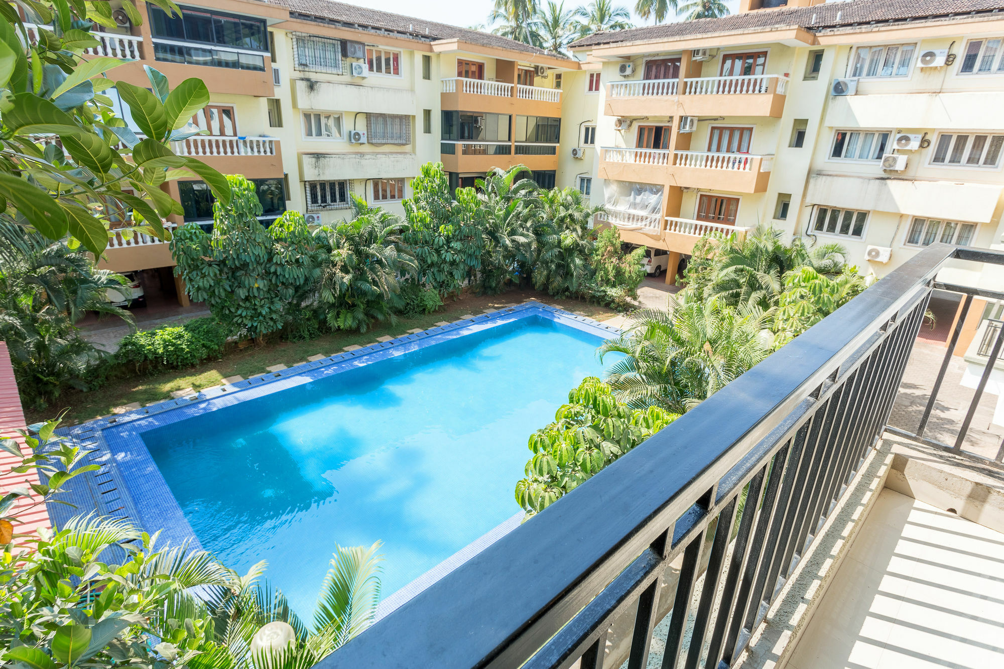 Treebo Trend Zeebo Suites Arpora Buitenkant foto